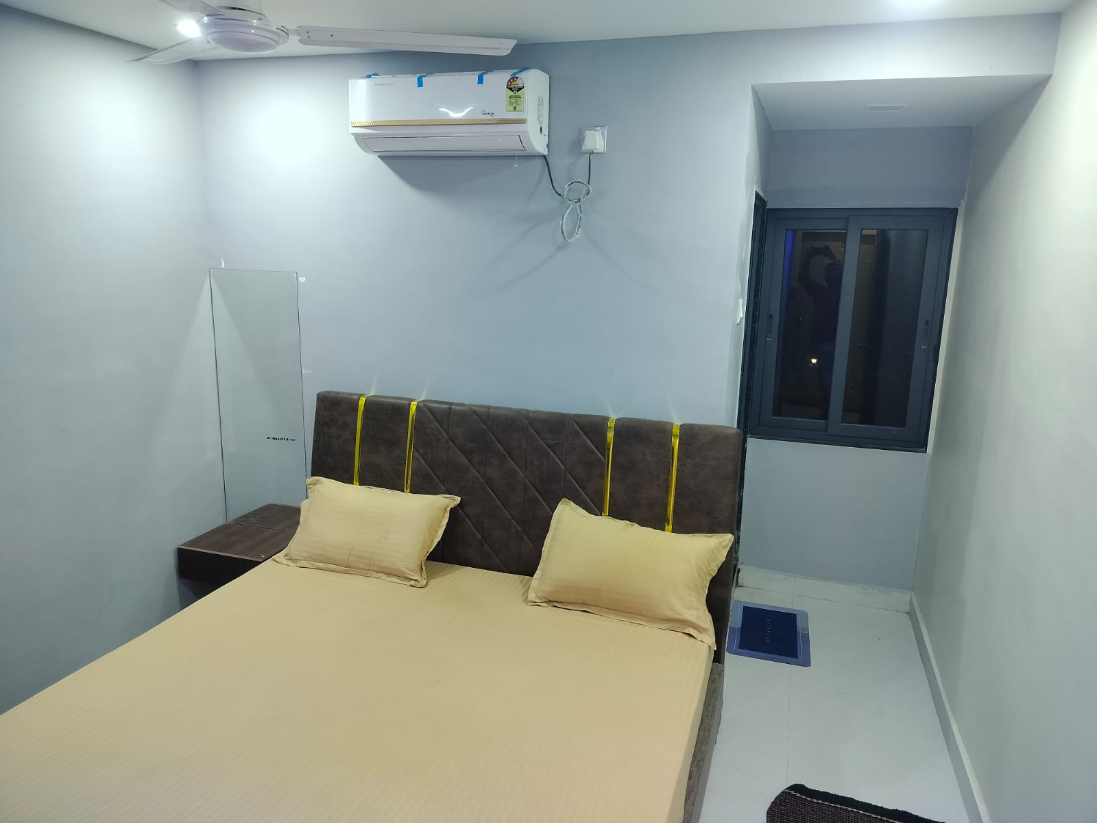 Shivam Rooms Photo 2
